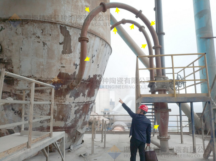 湖南人生就是博官网特特种陶瓷有限公司回访客户并查看耐磨陶瓷管路现场运行情况