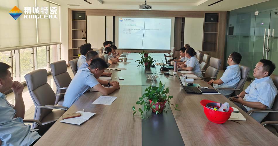 强化专业技术，提高服务水平  营销部发展业务技术培训